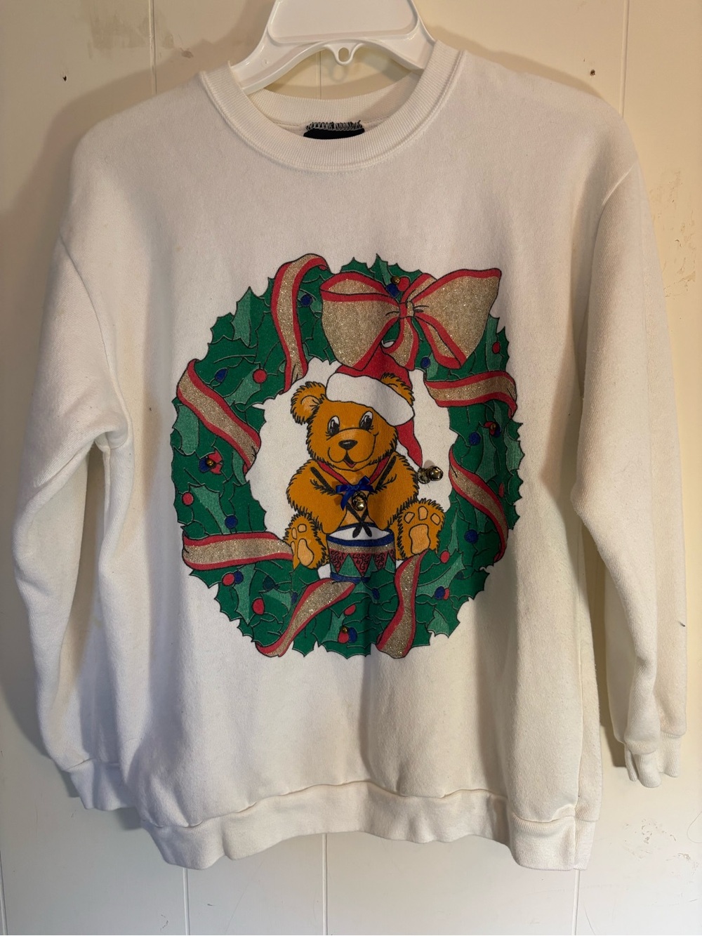 Vintage 90s Puffy Paint Teddy Bear Christmas Wreath Sweatshirt Real Jingle Bells